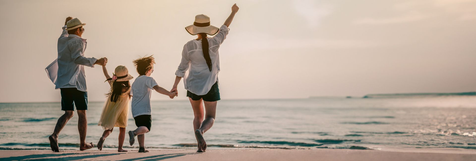 Family Summer Vacation On Mexico S Beaches