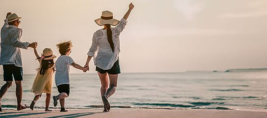 Family Summer Vacation On Mexico S Beaches