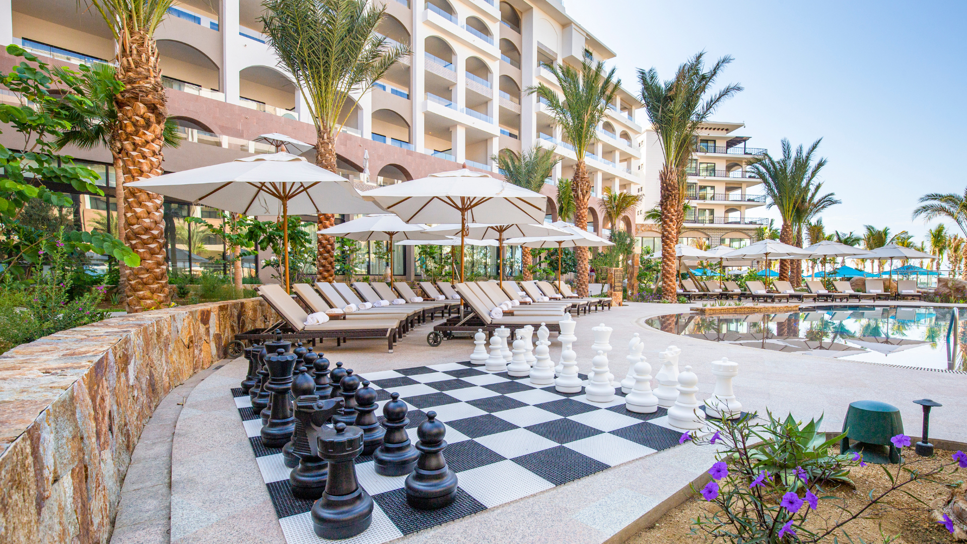 Villa La Valencia Beach Resort Pool