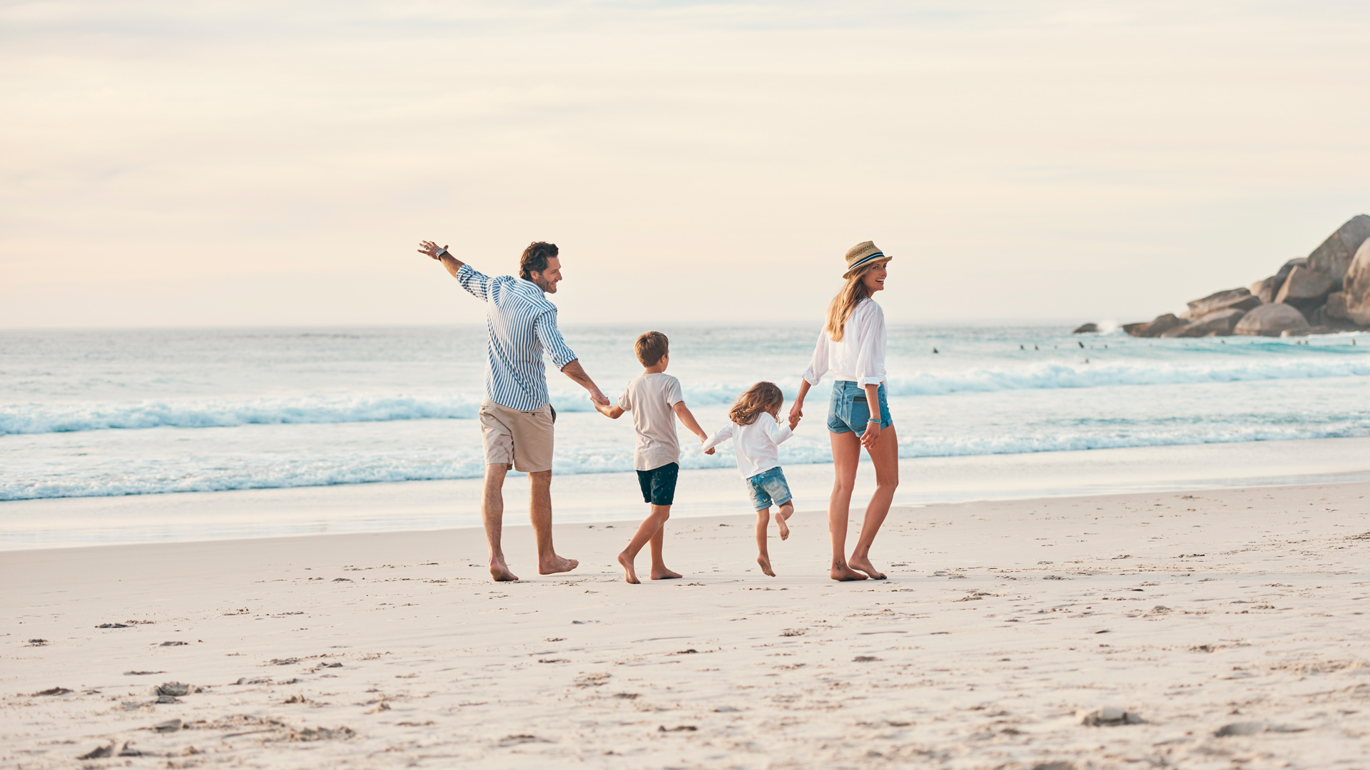 Photo Gallery & Videos Photo Gallery & Videos