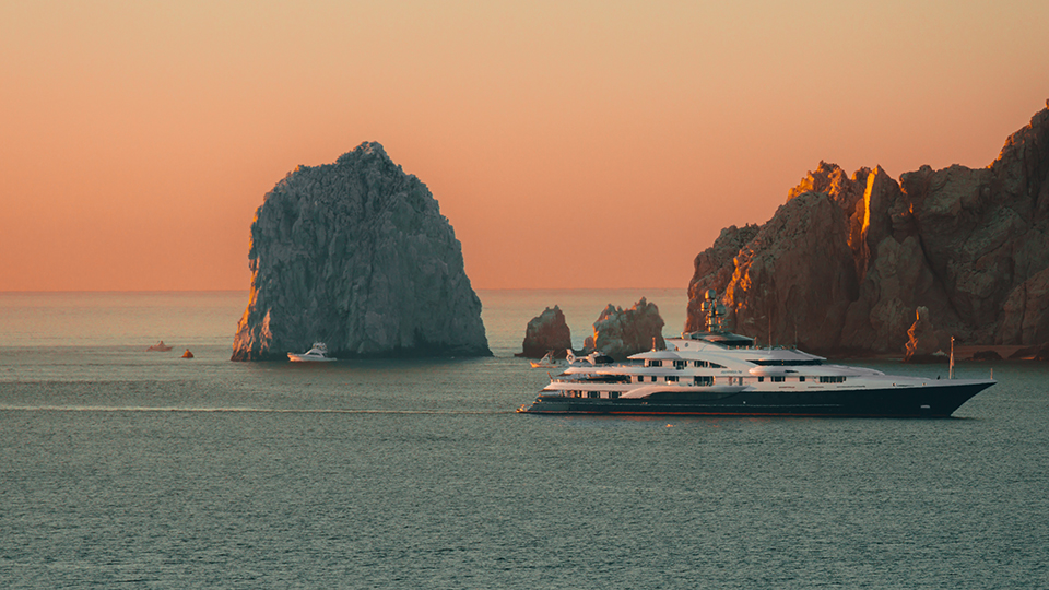 Marlin & Moonlight Luxe Experience Marlin & Moonlight Luxe Experience