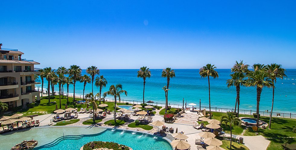 How to Plan the Perfect Luxury Beachfront Getaway