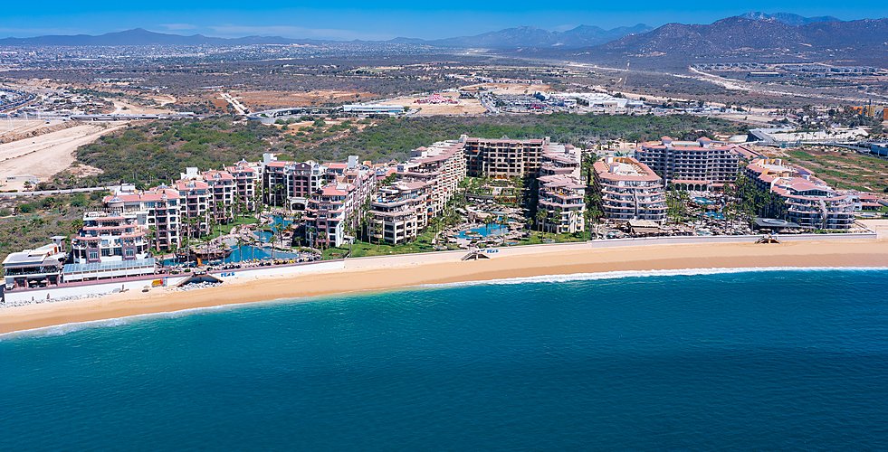 All-Inclusive Resorts Revival: A Case Study in Hybrid Thinking