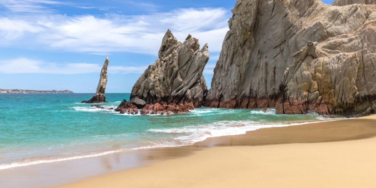 where is the beach of love in cabo san lucas?