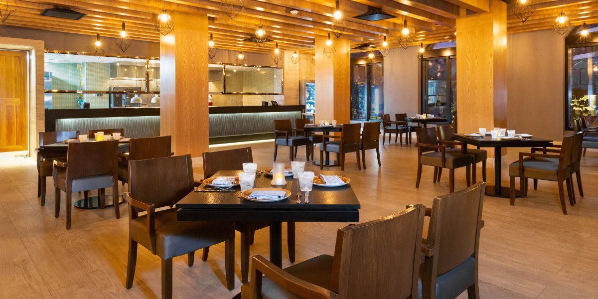 Best restaurant in Cabo Latitud 23.5 Steak House Restaurant in Villa la Valencia Cabo San Lucas