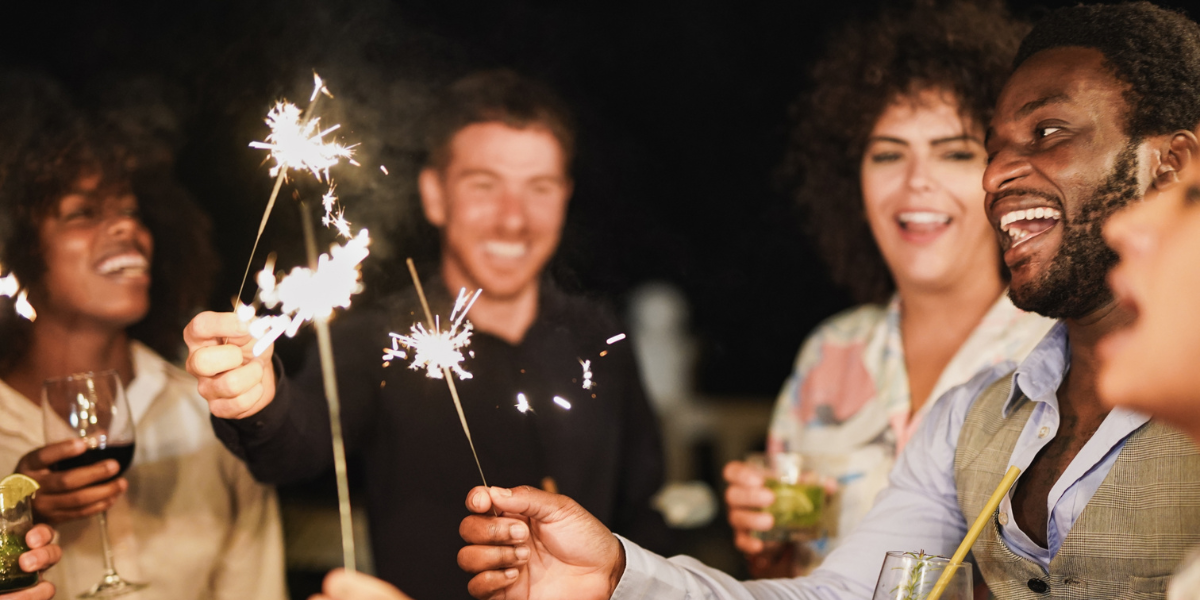 Pasar año nuevo en la playa 