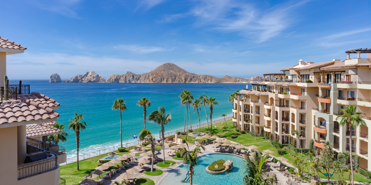 All-inclusive beachfront resort in Los Cabos
