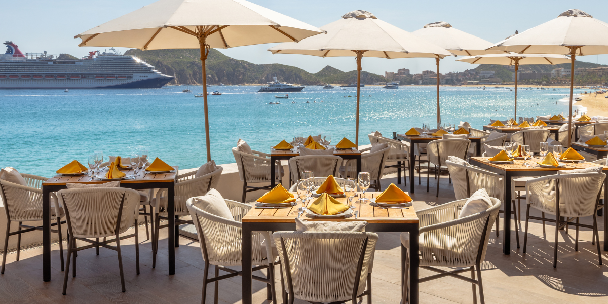 Father's Day dinner with ocean views in Cabo San Lucas
