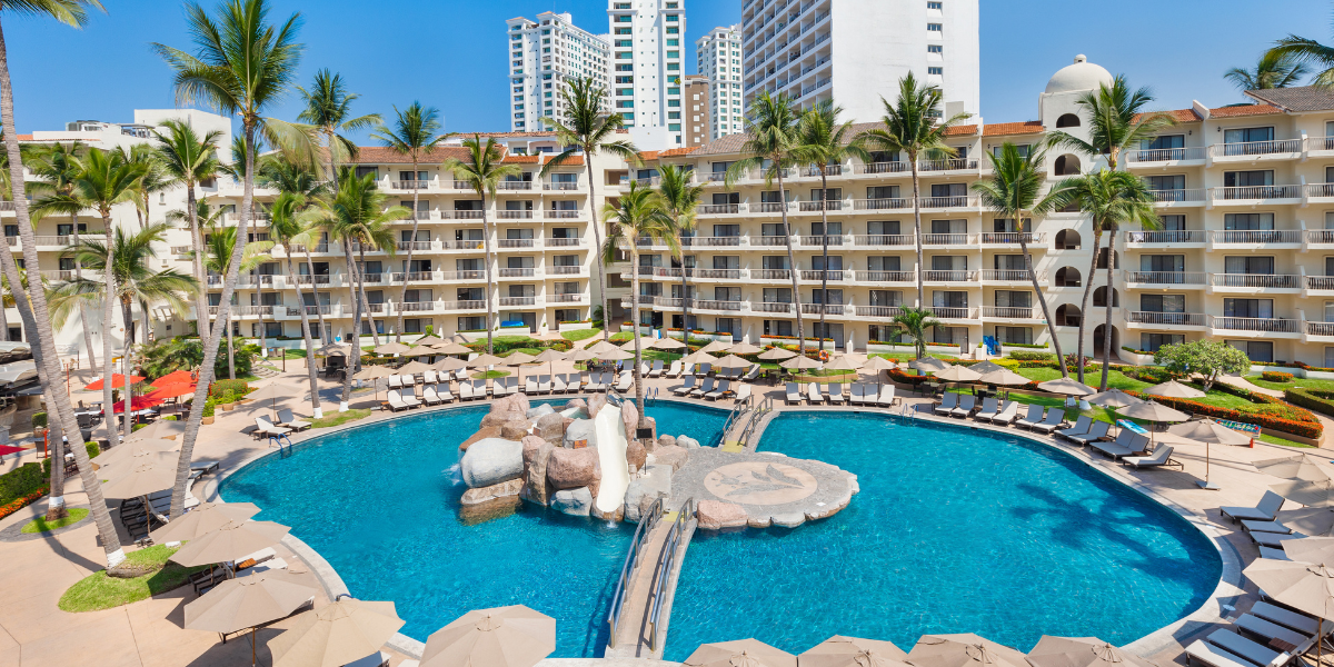 Restaurantes en resorts de Puerto Vallarta El mejor sport bar de Puerto Vallarta